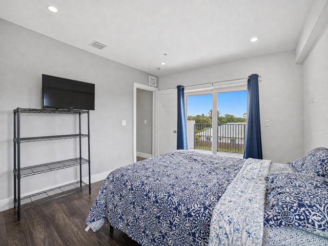 807 NW 1ST Avenue, Fort Lauderdale, FL 33311