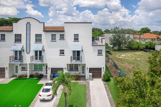 807 NW 1ST Avenue, Fort Lauderdale, FL 33311