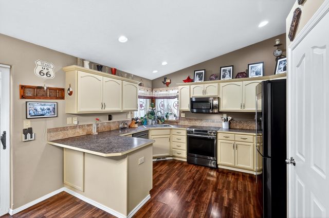 17904 E 11th Ave, Greenacres, WA 99016
