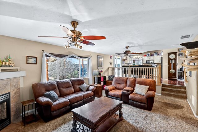 17904 E 11th Ave, Greenacres, WA 99016