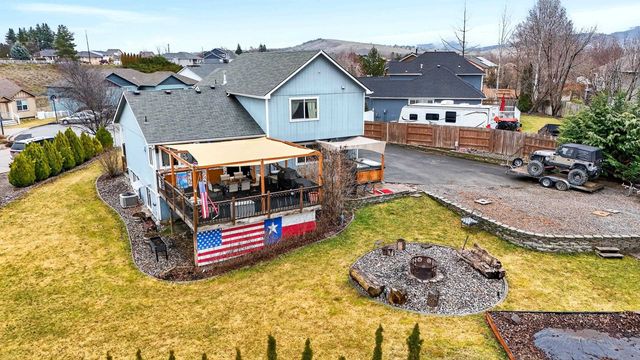 17904 E 11th Ave, Greenacres, WA 99016