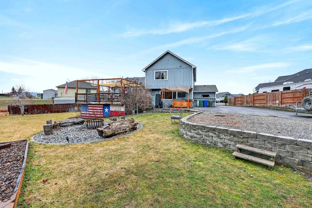 17904 E 11th Ave, Greenacres, WA 99016