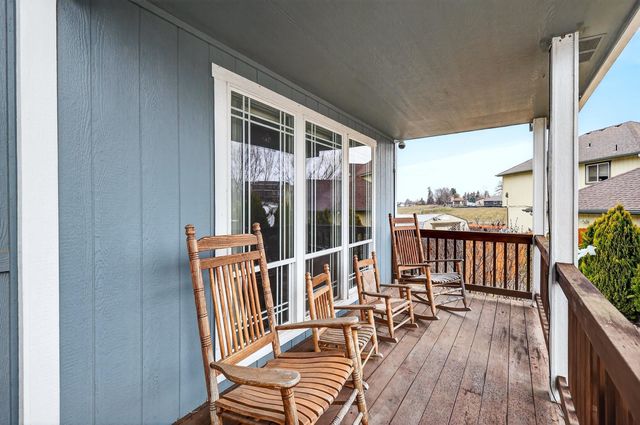 17904 E 11th Ave, Greenacres, WA 99016