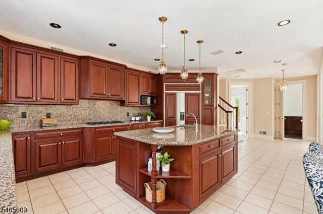 54 BURNET HILL ROAD, Livingston Twp., NJ 07039