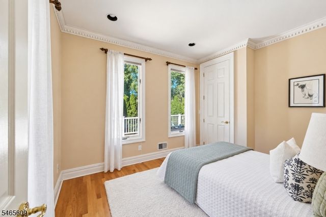 54 BURNET HILL ROAD, Livingston Twp., NJ 07039