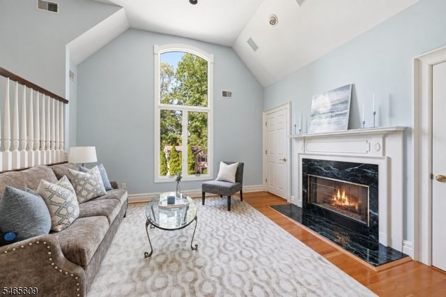 54 BURNET HILL ROAD, Livingston Twp., NJ 07039