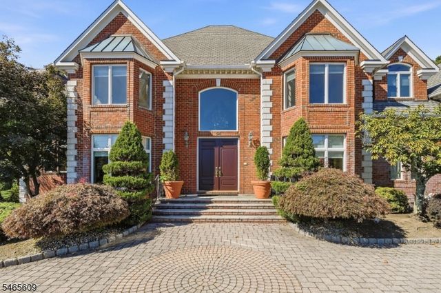 54 BURNET HILL ROAD, Livingston Twp., NJ 07039