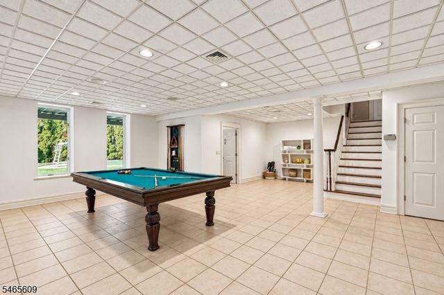 54 BURNET HILL ROAD, Livingston Twp., NJ 07039
