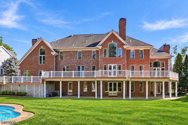 54 BURNET HILL ROAD, Livingston Twp., NJ 07039