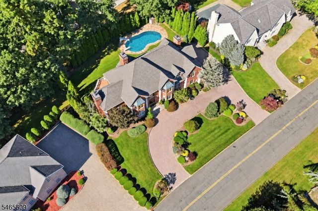 54 BURNET HILL ROAD, Livingston Twp., NJ 07039