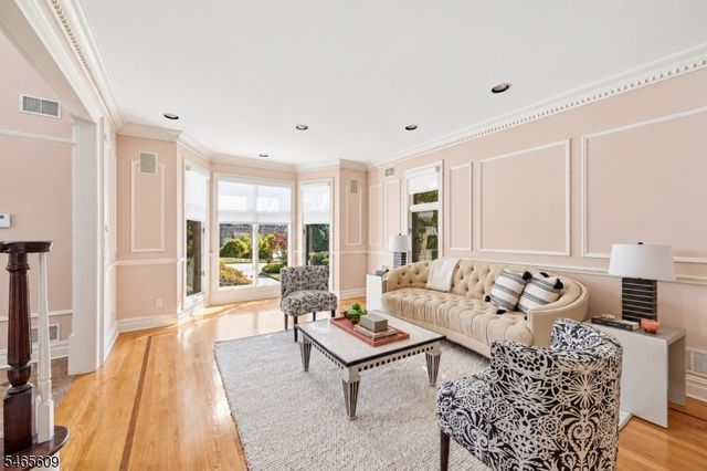 54 BURNET HILL ROAD, Livingston Twp., NJ 07039
