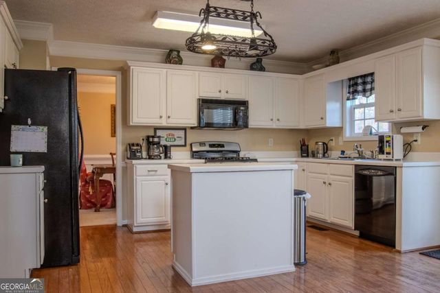 1950 East Bay Street, Hoschton, GA 30548