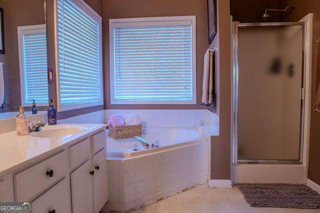 1950 East Bay Street, Hoschton, GA 30548