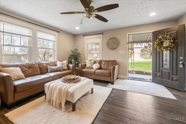 1904 Hunt Road, Reading, OH 45215