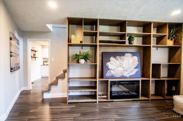 1904 Hunt Road, Reading, OH 45215