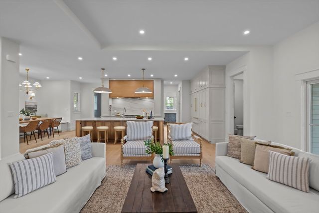 1 Couture Way, Middleton, MA 01949