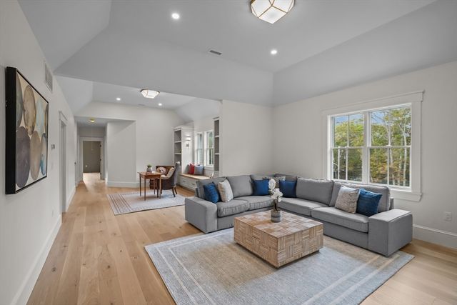 1 Couture Way, Middleton, MA 01949