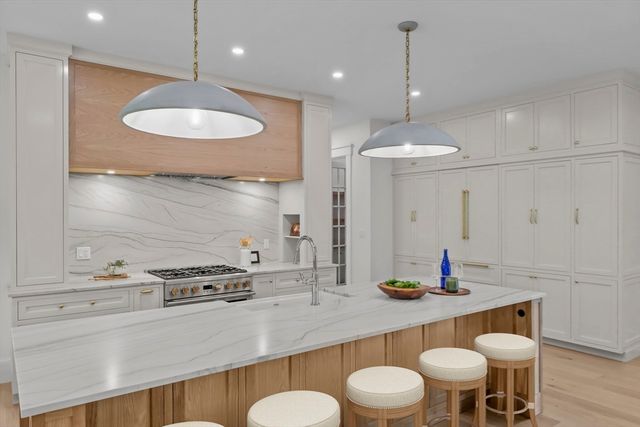 1 Couture Way, Middleton, MA 01949