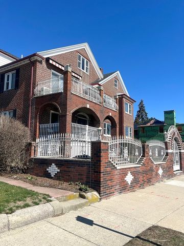 77 Lynn Shore Drive 3, Lynn, MA 01902