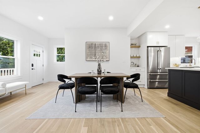 80 Dell Ave, Melrose, MA 02176