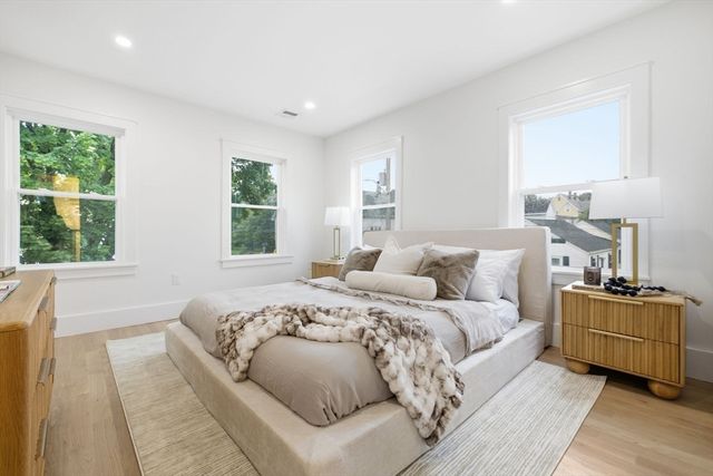 80 Dell Ave, Melrose, MA 02176