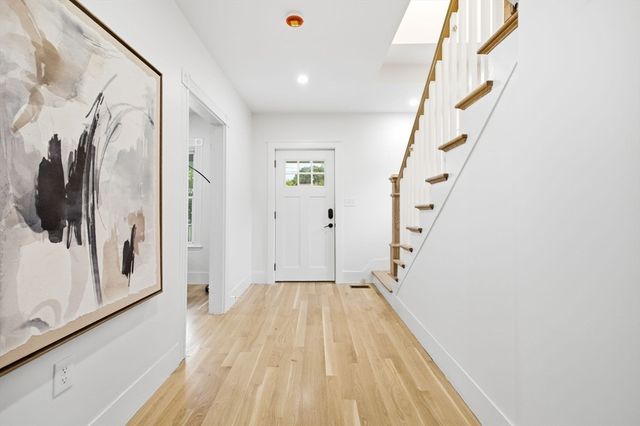 80 Dell Ave, Melrose, MA 02176