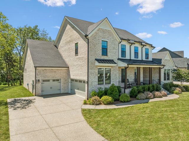 4784 Woodrow Pl, Arrington, TN 37014