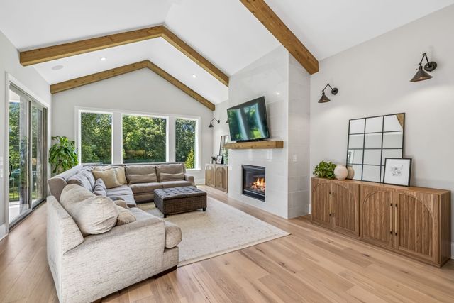 4784 Woodrow Pl, Arrington, TN 37014