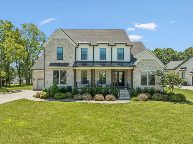 4784 Woodrow Pl, Arrington, TN 37014