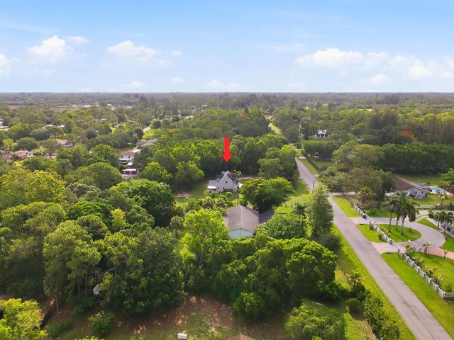 16317 Glasgow Drive E, Loxahatchee, FL 33470