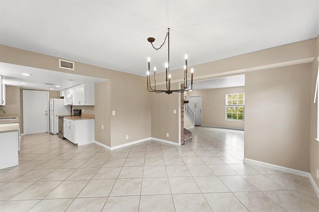 16317 Glasgow Drive E, Loxahatchee, FL 33470