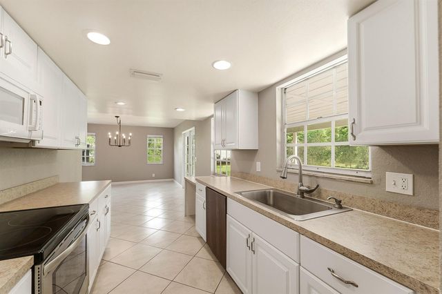 16317 Glasgow Drive E, Loxahatchee, FL 33470