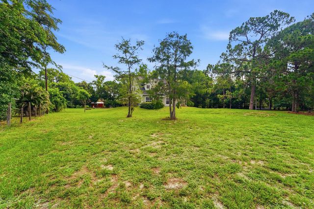 16317 Glasgow Drive E, Loxahatchee, FL 33470