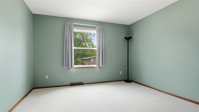 212 Country Club Lane, Altoona, WI 54720