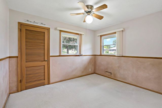 6073 Yukon Avenue N, New Hope, MN 55428