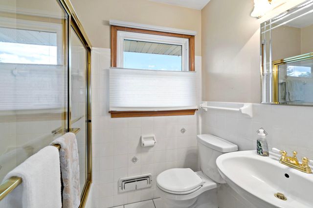 6073 Yukon Avenue N, New Hope, MN 55428