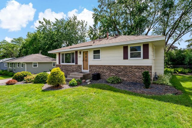 6073 Yukon Avenue N, New Hope, MN 55428