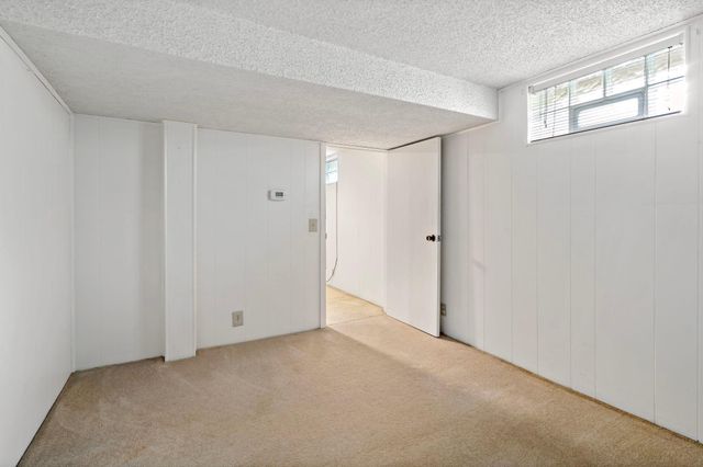 6073 Yukon Avenue N, New Hope, MN 55428