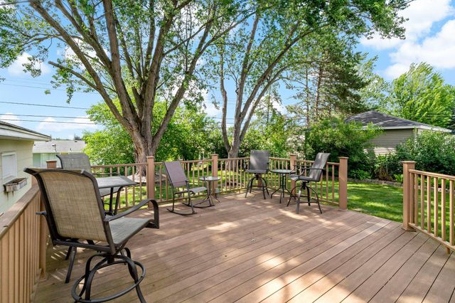 6073 Yukon Avenue N, New Hope, MN 55428