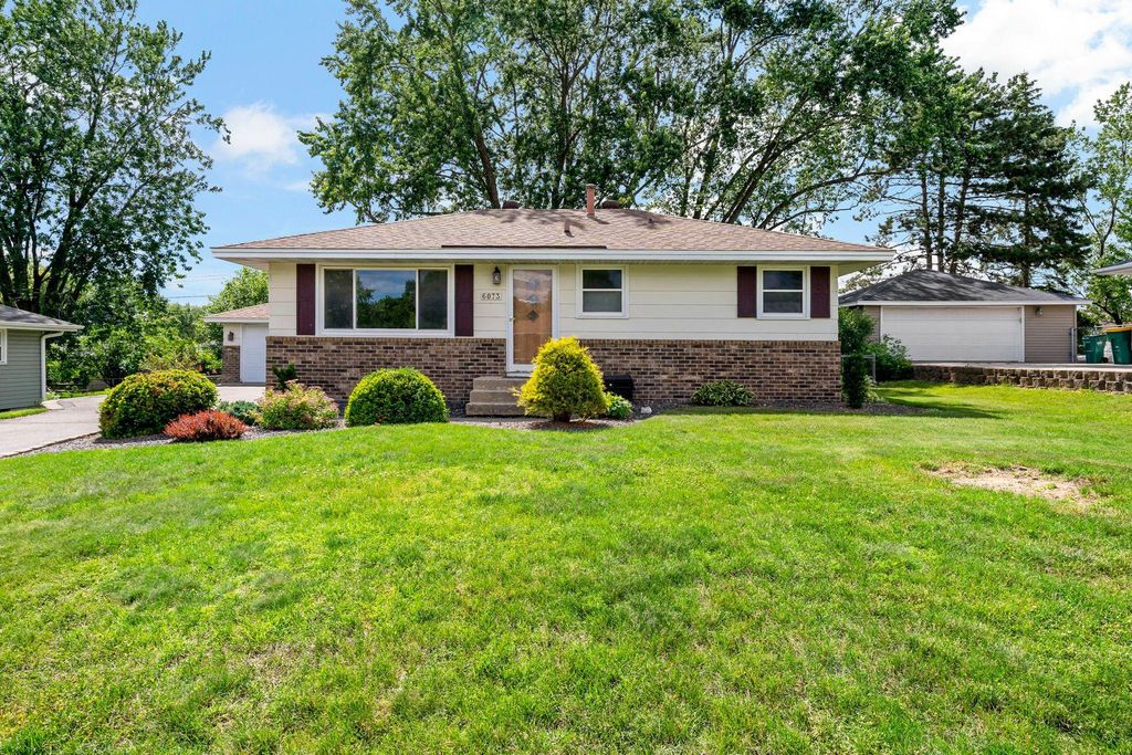 6073 Yukon Avenue N, New Hope, MN 55428