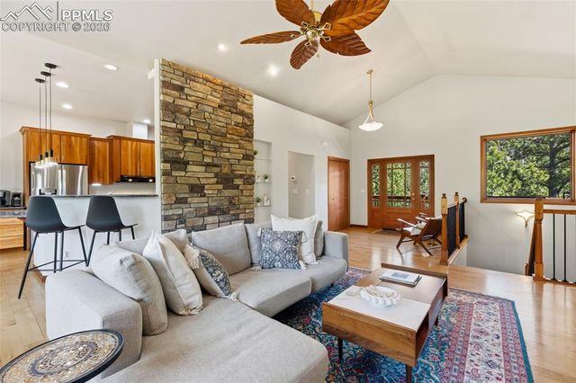 6104 Coffee Pot Road, Manitou Springs, CO 80829