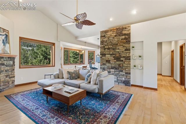 6104 Coffee Pot Road, Manitou Springs, CO 80829