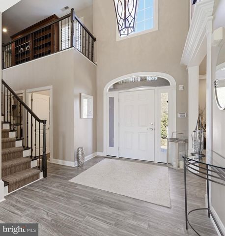 20018 PALMER CLASSIC PKWY, Ashburn, VA 20147