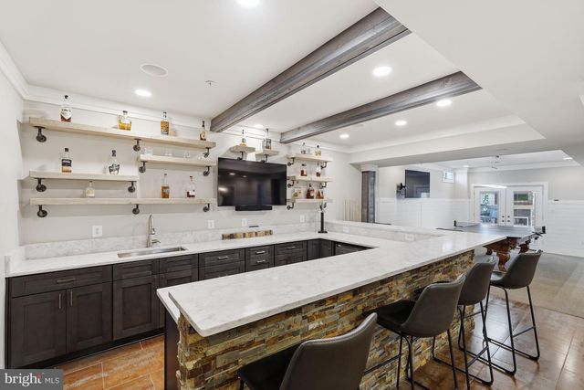 20018 PALMER CLASSIC PKWY, Ashburn, VA 20147