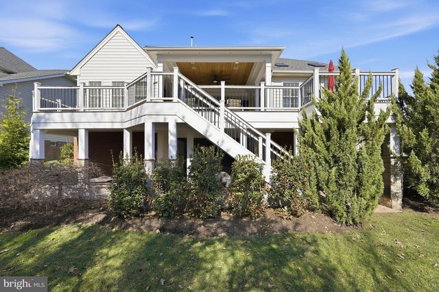 20018 PALMER CLASSIC PKWY, Ashburn, VA 20147