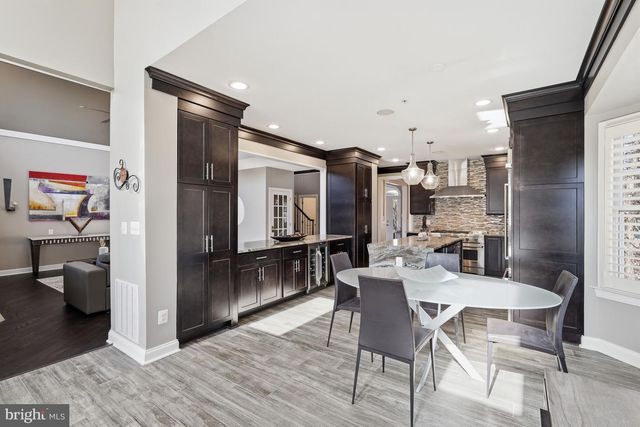 20018 PALMER CLASSIC PKWY, Ashburn, VA 20147