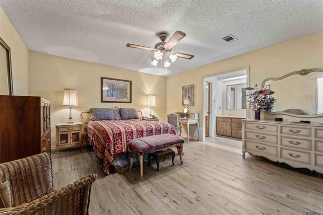 12674 S Highmeadow Ct, Baton Rouge, LA 70816