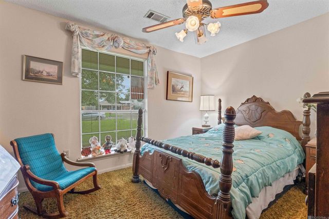 12674 S Highmeadow Ct, Baton Rouge, LA 70816