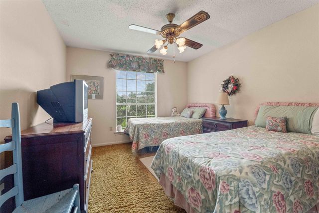 12674 S Highmeadow Ct, Baton Rouge, LA 70816