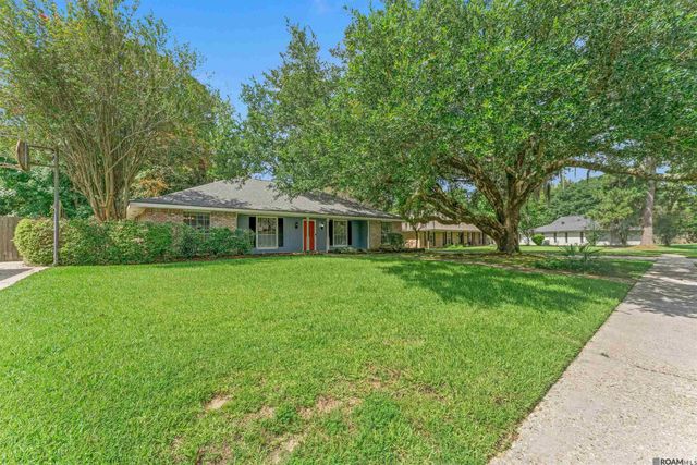 12674 S Highmeadow Ct, Baton Rouge, LA 70816